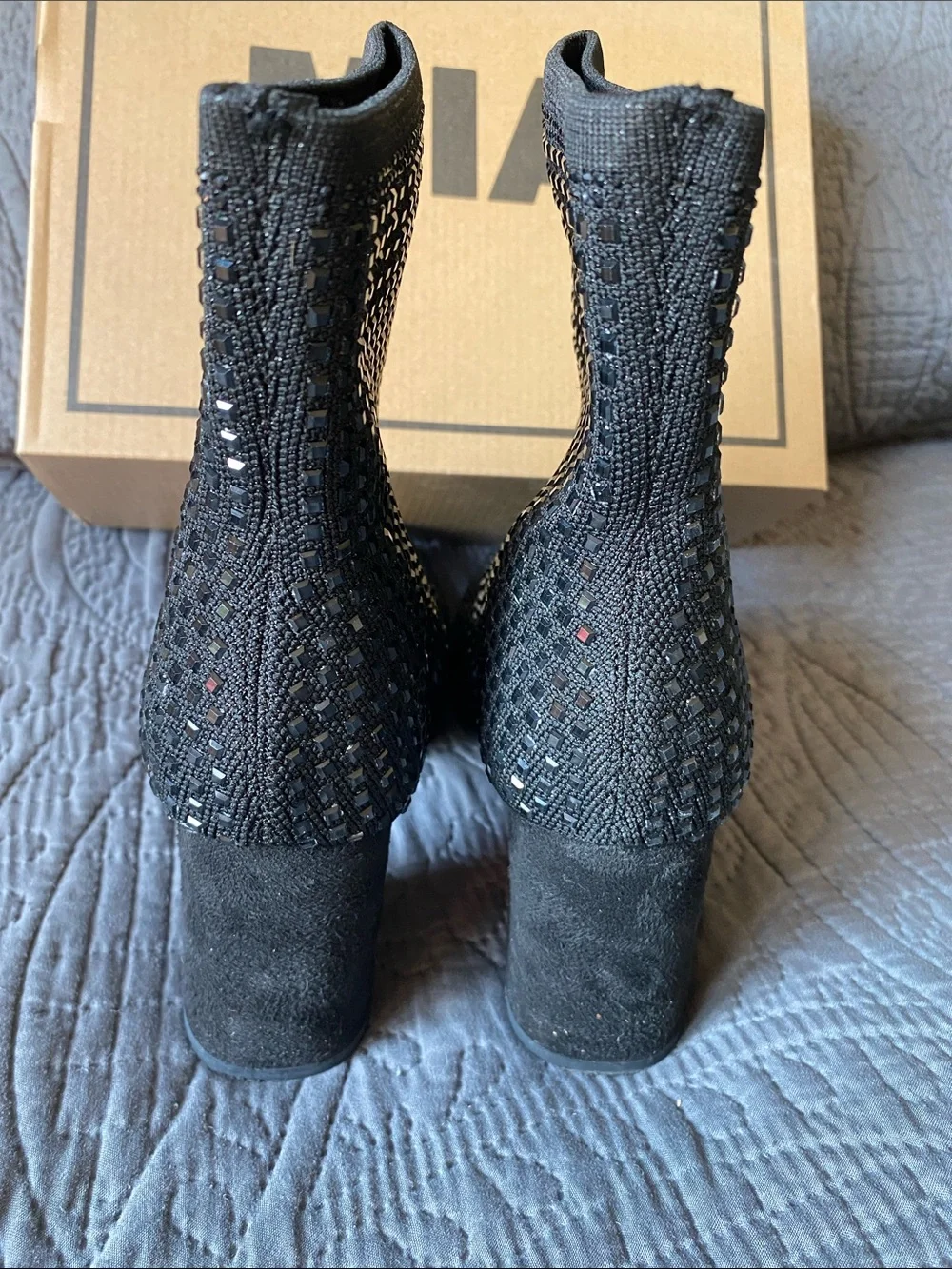 MIA breathable open